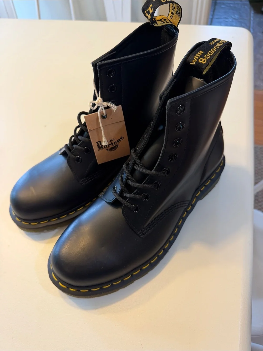 Dr. Martens Black Leather Lace-Up Boots with Yellow Stitching Sz 9.  New Tub2